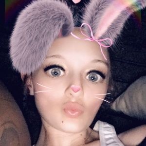 Meet your Posher, Roxy